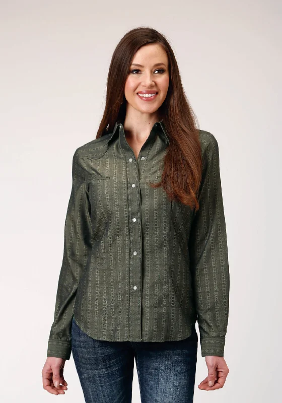 Roper Womens Floral Tone on Tone Grey Poly/Cotton L/S Shirt Stylish Split-Hem Short Shirt Roper Womens Floral Tone on Tone Grey Poly/Cotton L/S Shirt Stylish Split-Hem Short Shirt