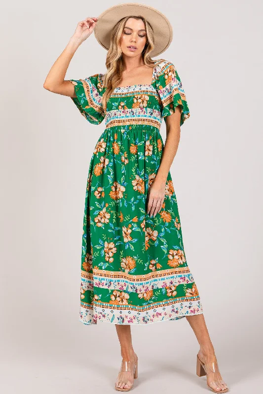 SAGE + FIG Printed Smocked Short Sleeve Midi Dress Trendy Fit-and-Flare Midi Dress