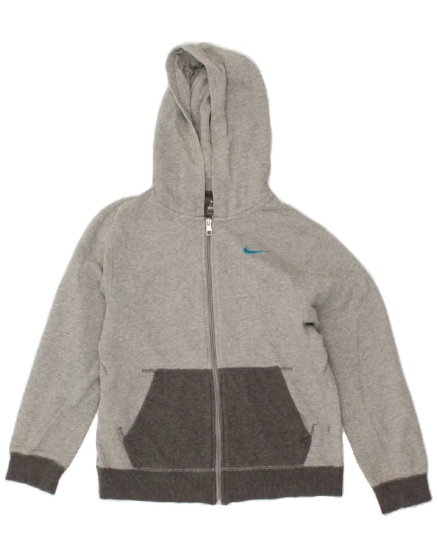 NIKE Boys Zip Hoodie Sweater 12-13 Years Large Grey Cotton Hoodie with Hem Embroidery Detailed Premium NIKE Boys Zip Hoodie Sweater 12-13 Years Large Grey Cotton Hoodie with Hem Embroidery Detailed Premium